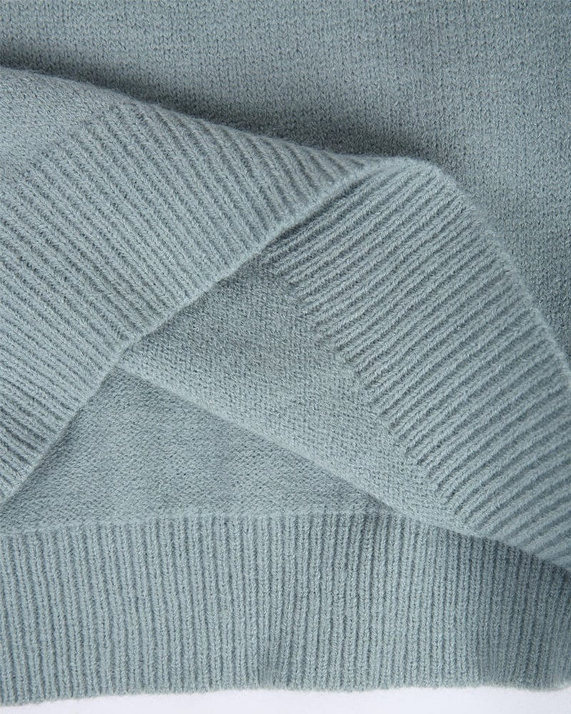 Zoe - Winter Chic Sweater