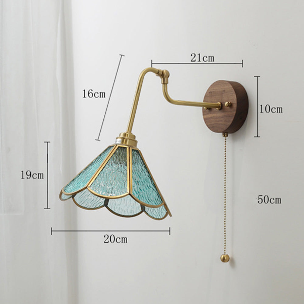 Nzmarket™ Vintage Brass & Glass Wall Light – Antique Classic Style