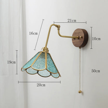 Nzmarket™ Vintage Brass & Glass Wall Light – Antique Classic Style