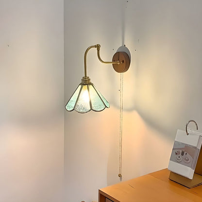 Nzmarket™ Vintage Brass & Glass Wall Light – Antique Classic Style