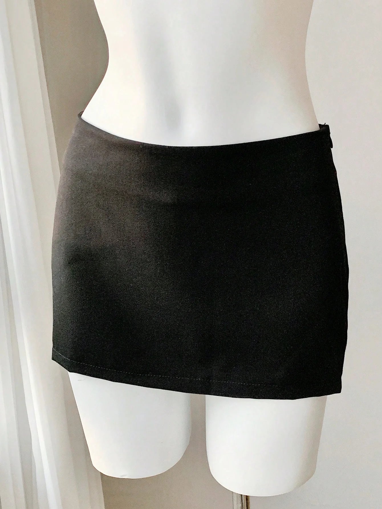 Nzmarket Valerie Low-Waist Mini Skirt – Solid Colour Summer Casual