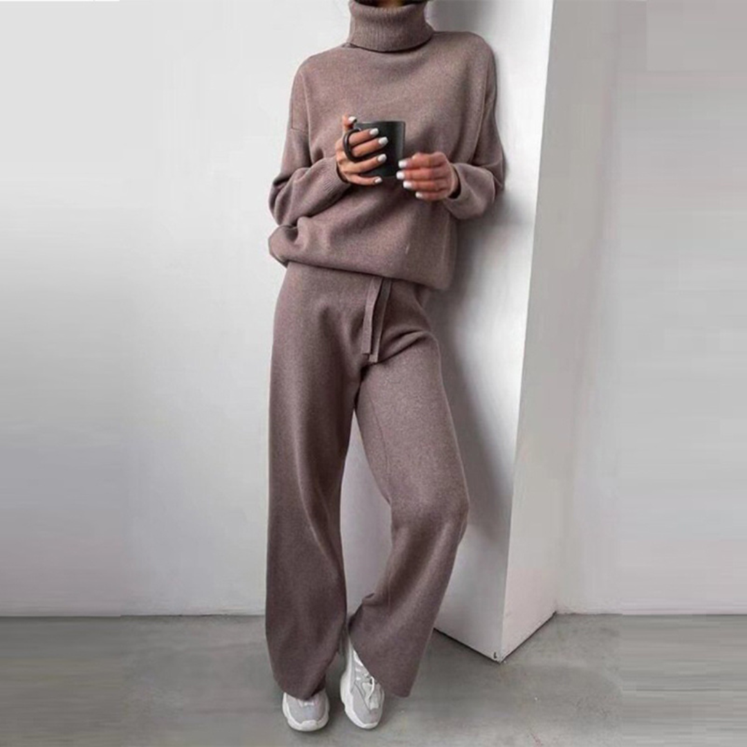 Anna - Elegant Set with Sweater