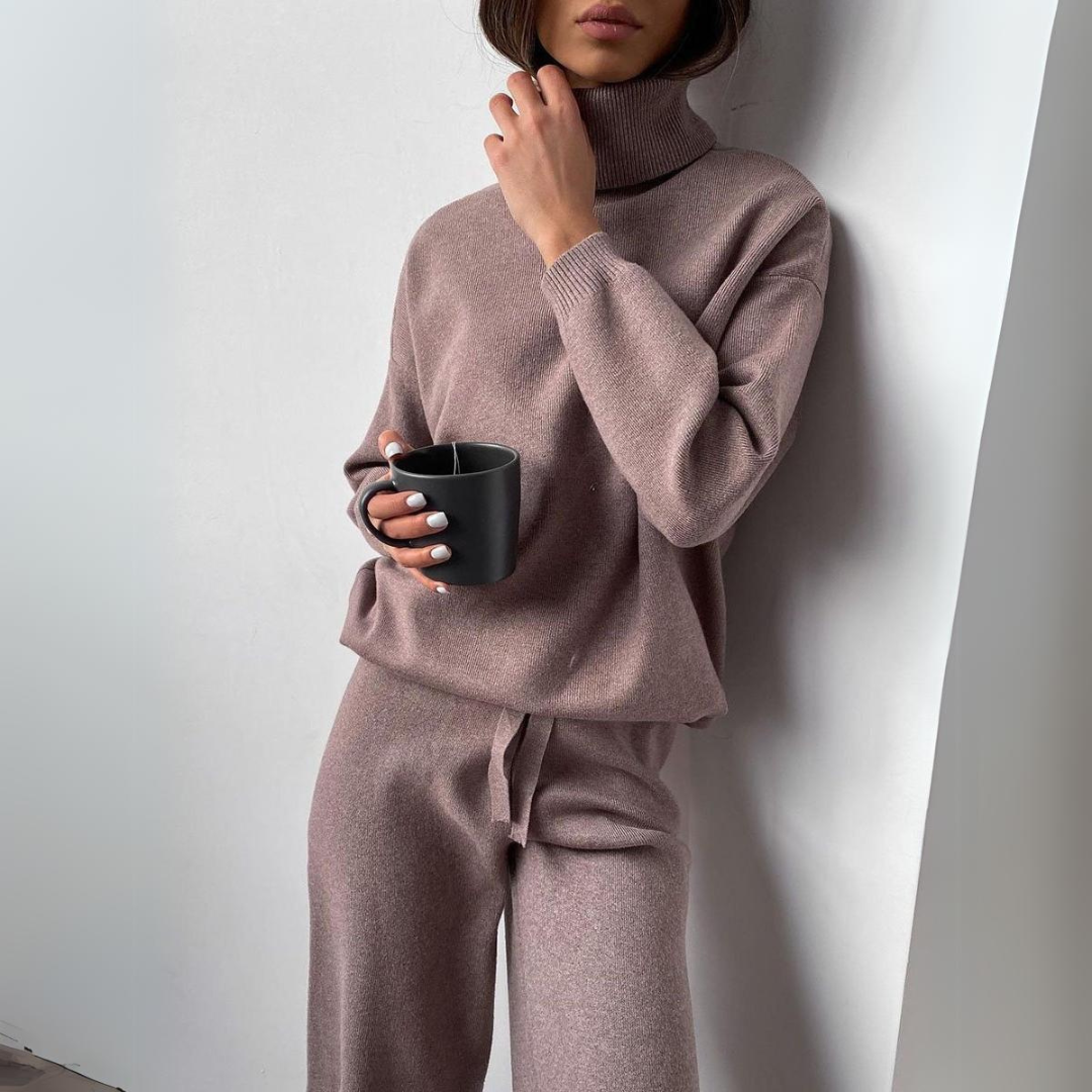 Anna - Elegant Set with Sweater
