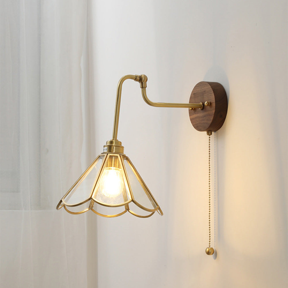 Nzmarket™ Vintage Brass & Glass Wall Light – Antique Classic Style