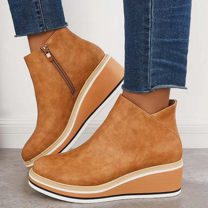 Alba - Elegant Wool-Lined Boots