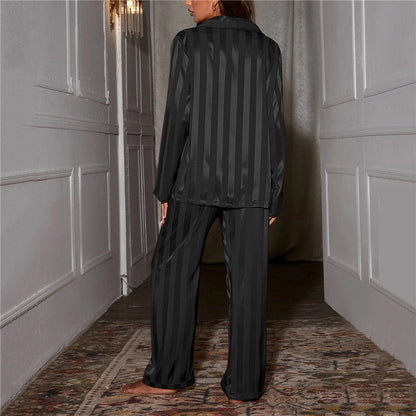 Elegant Silk Pyjamas for Feminine Indulgence