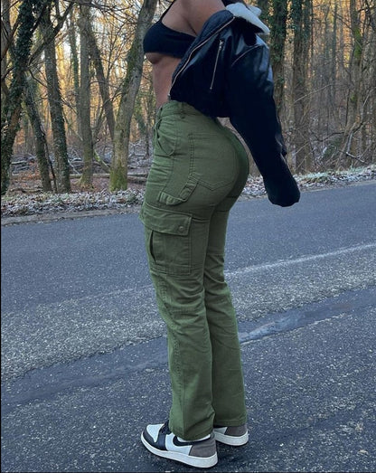 Lucy - Comfy Cargo Jeans