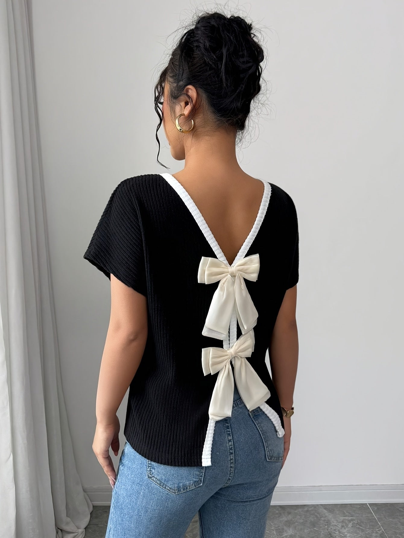 Nzmarket™ Veloria V-Neck Bow Back T-Shirt – Casual Chic, Lightweight