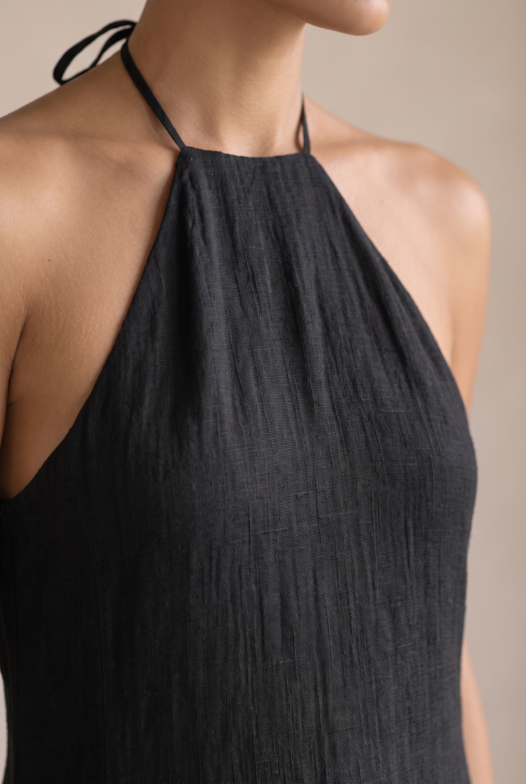 Women's Minimalist Linen Blend Halter Neck Sleeveless Maxi Dress