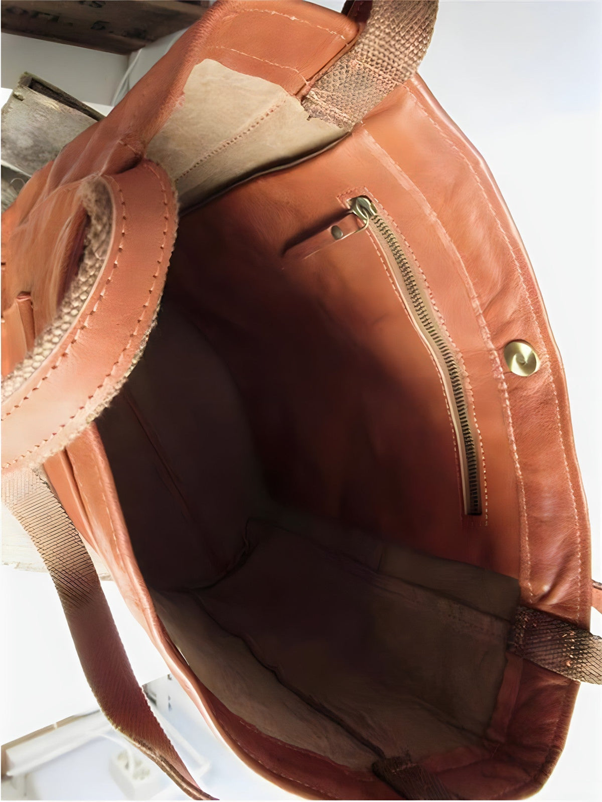 Layla - Vegan Leather Handbag