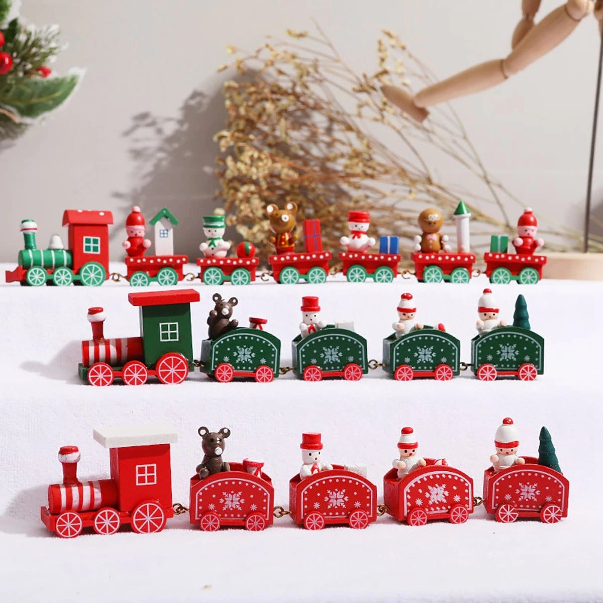 Nzmarket Wooden Christmas Train Decoration Set – Classic Festive Centrepiece