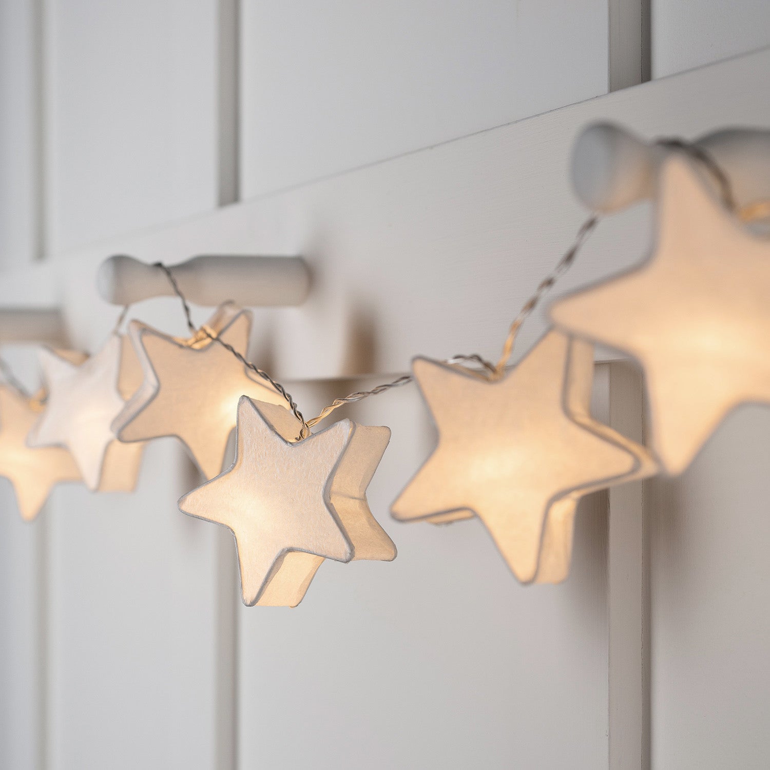 Nzmarket Hanging Paper Star Christmas Fairy Lights – Warm Glow Indoor Decoration